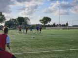 Training van S.K.N.W.K. JO19-1 van donderdag 22 mei 2025 (33/68)